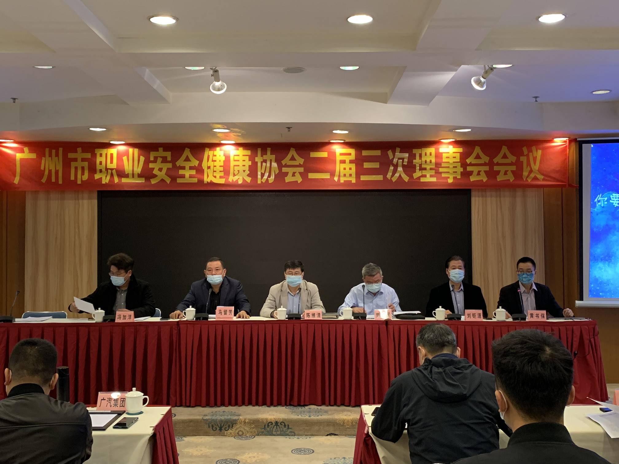图一_眸目压缩.jpg
