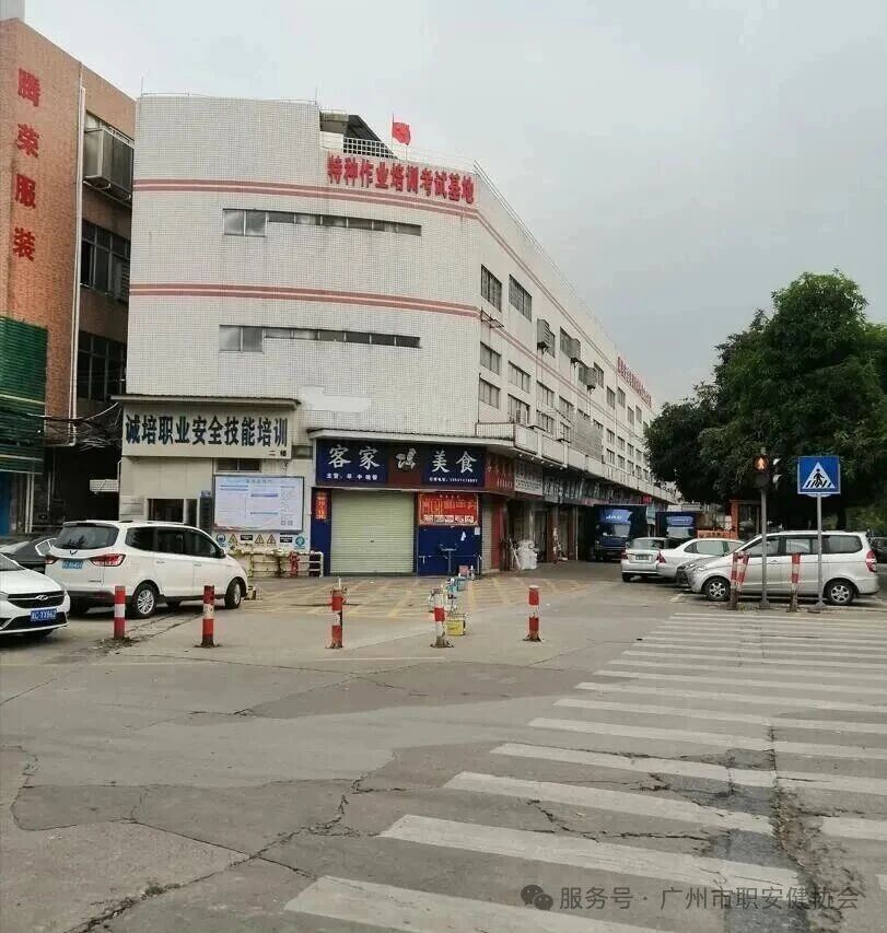 ebe4114ecaa46640fce27c31035afbe8.jpg